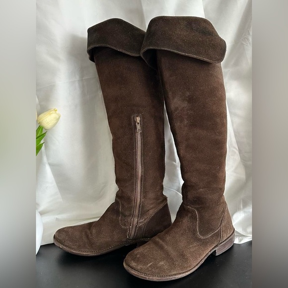 Frye Shirley brown suede Boots